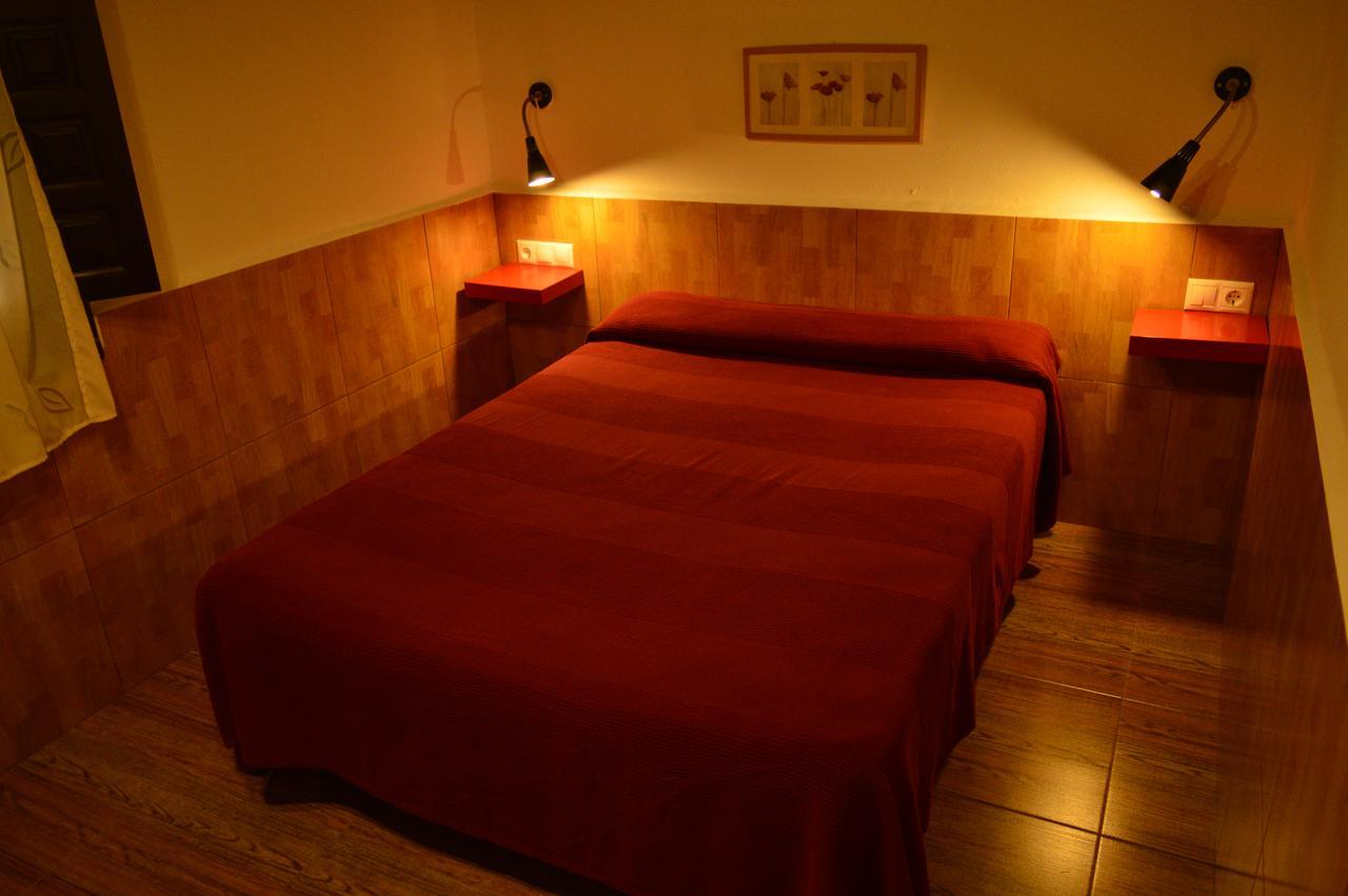 Camping El Pinajarro 埃尔瓦 外观 照片